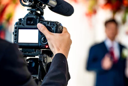 How Professional Videographers Help Optimize Visual Content